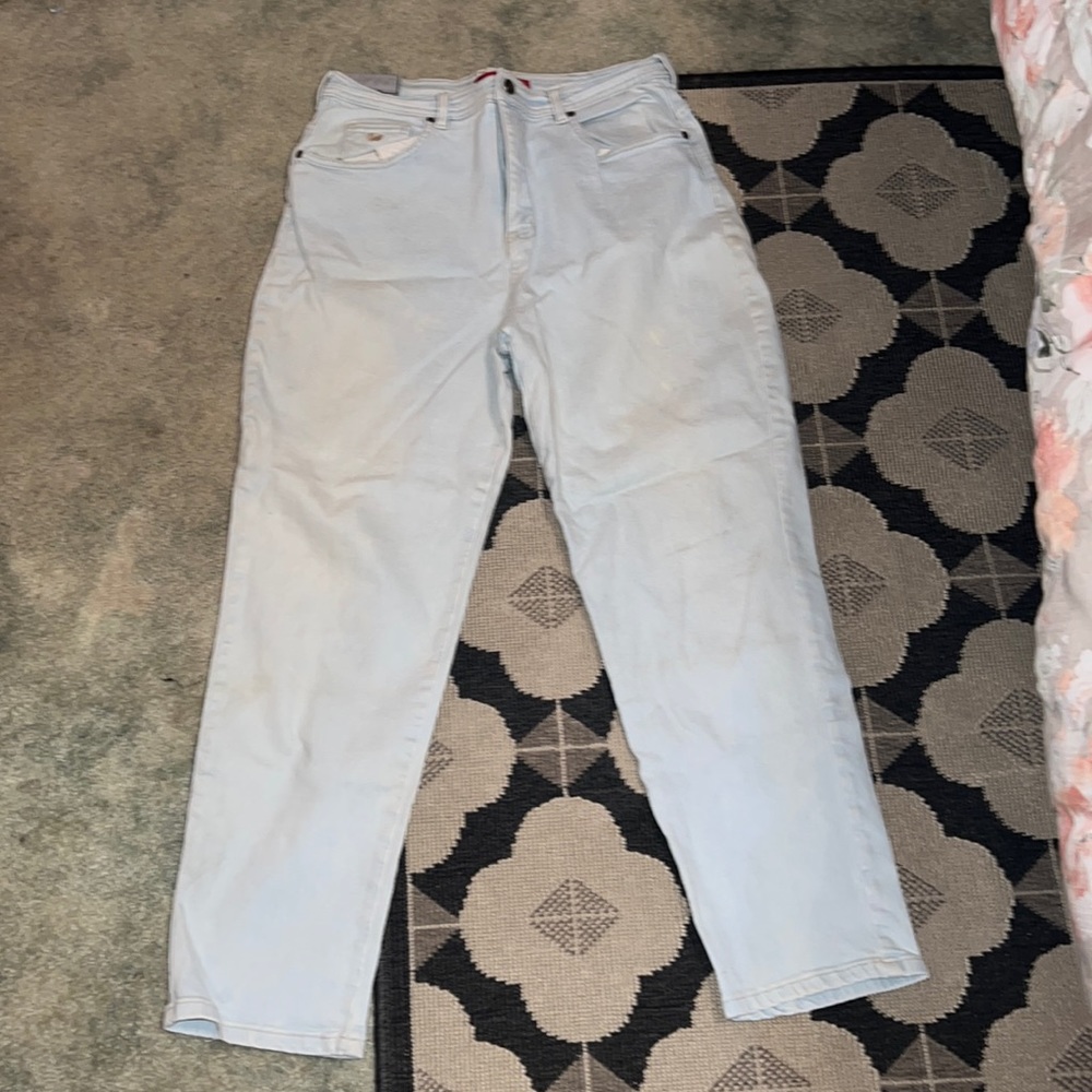 Gloria Vanderbilt jeans